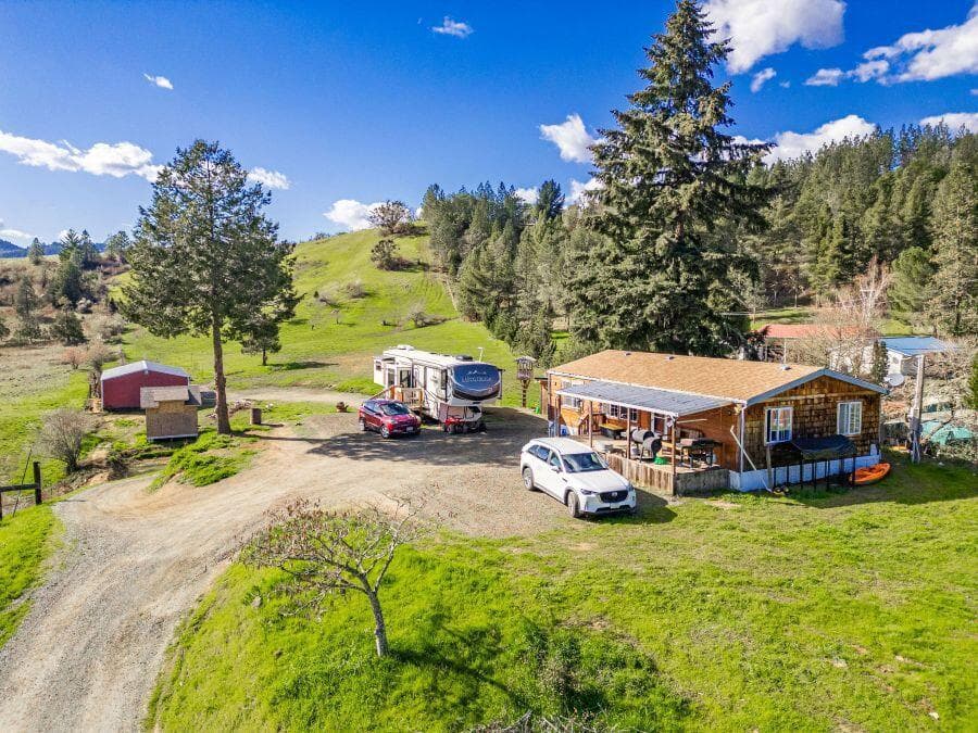 1682 Riverside, Myrtle Creek, 97457