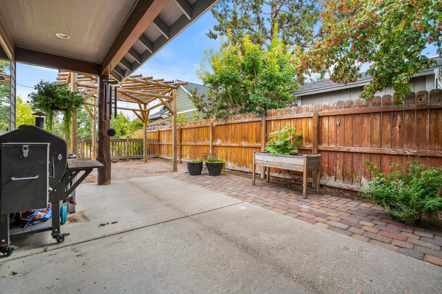 Photo of 63441 Ledgestone Court 32 of 41