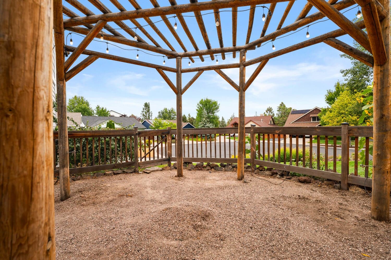 Photo of 63441 Ledgestone Court 34 of 41