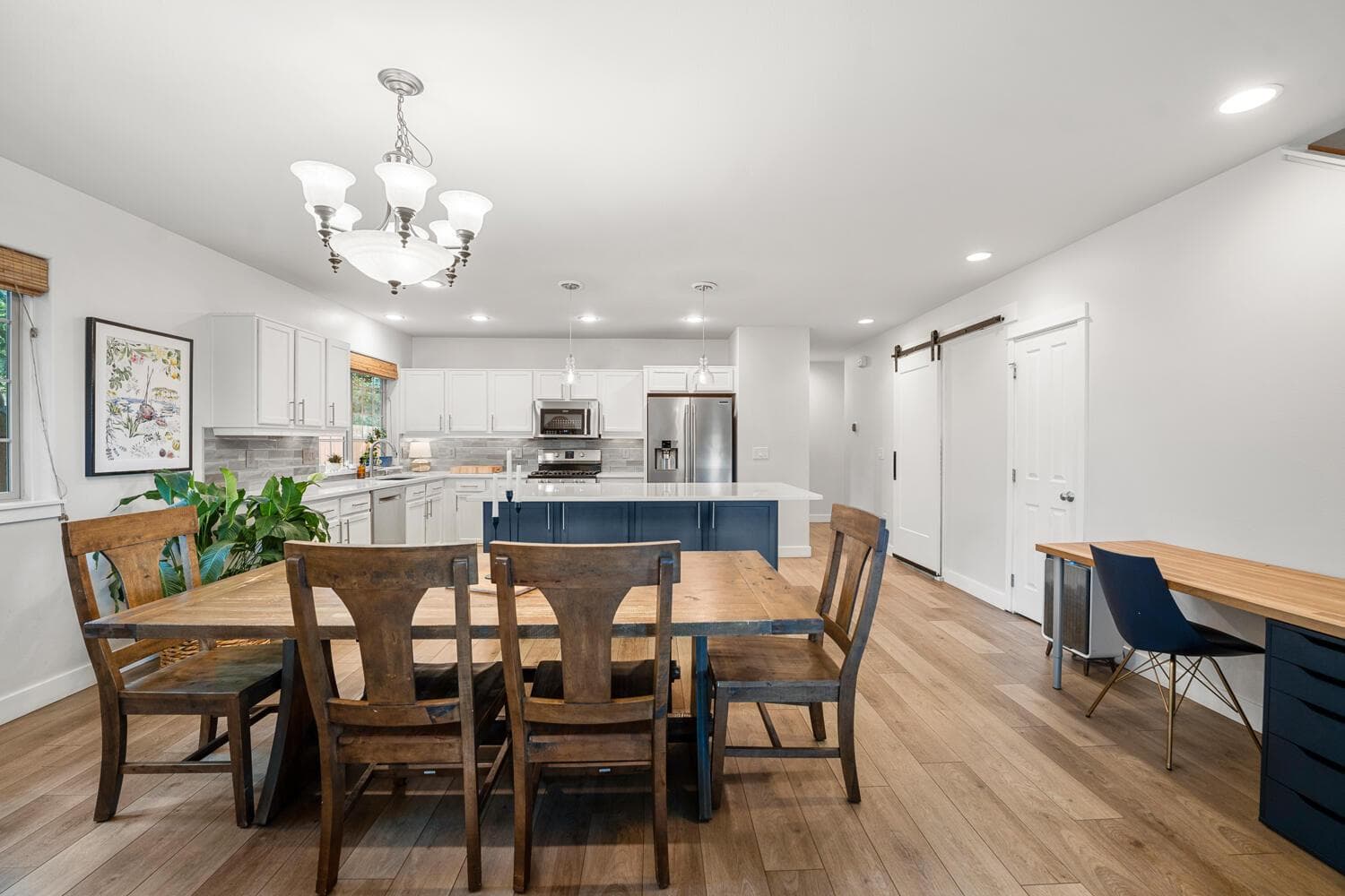 Photo of 63441 Ledgestone Court 10 of 41