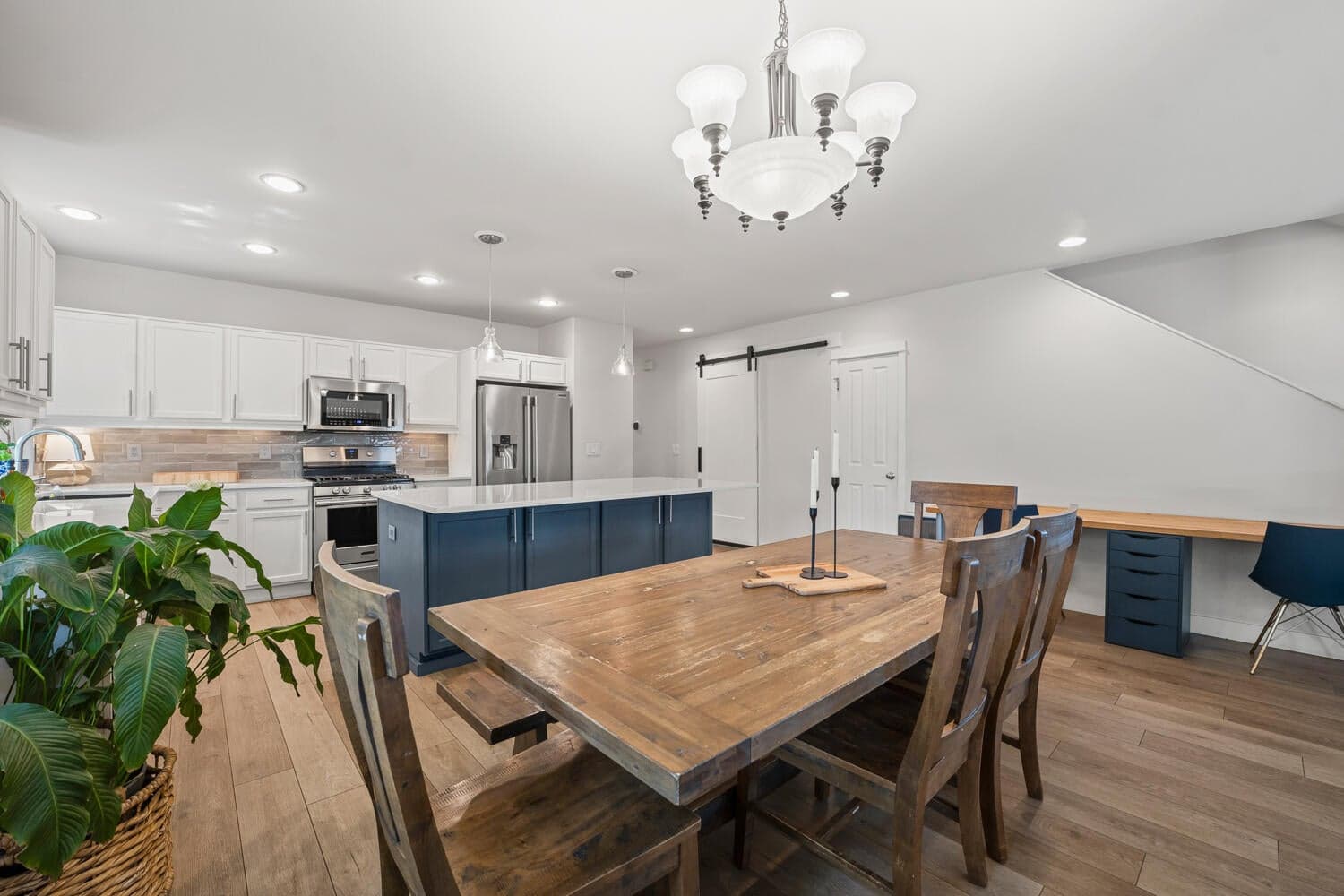Photo of 63441 Ledgestone Court 16 of 41