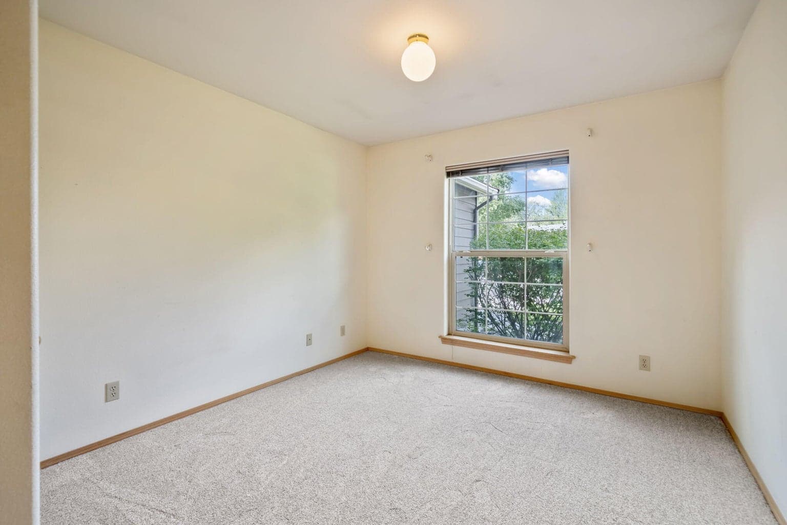 Photo of 1730 SE Virginia Road 14 of 49