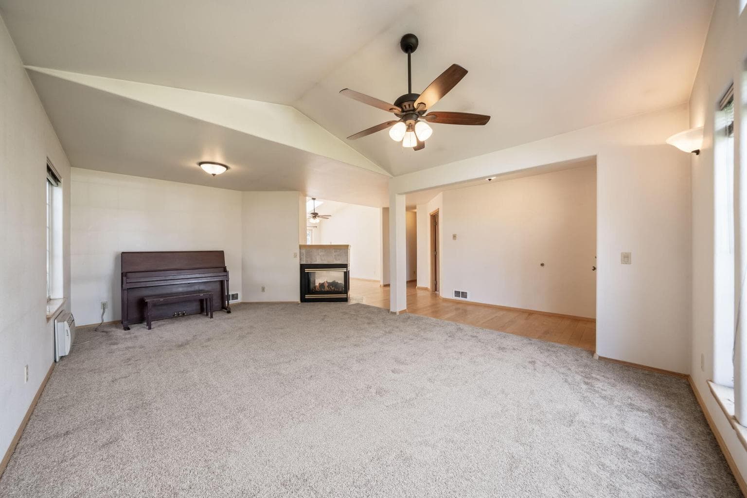 Photo of 1730 SE Virginia Road 20 of 49