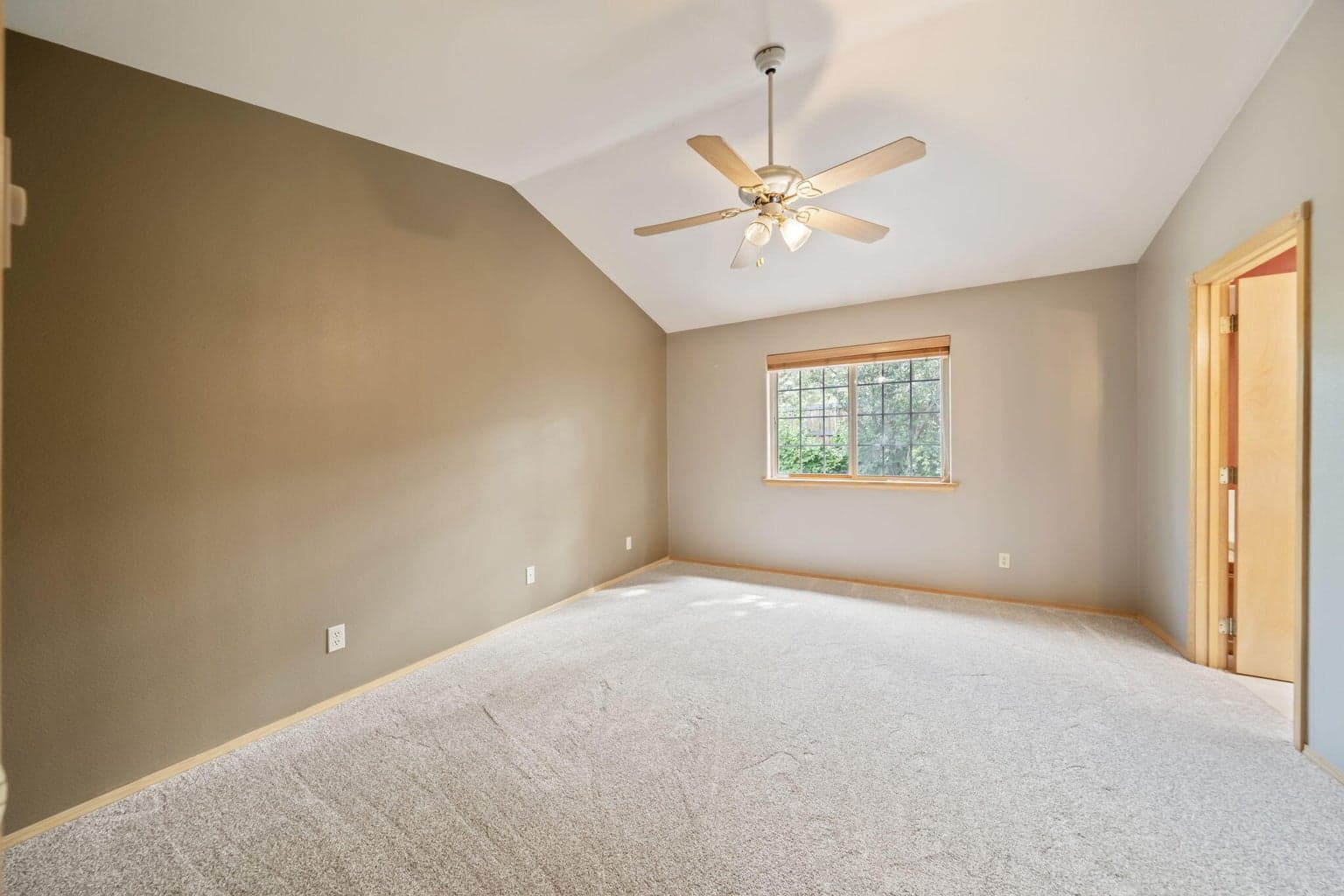 Photo of 1730 SE Virginia Road 23 of 49
