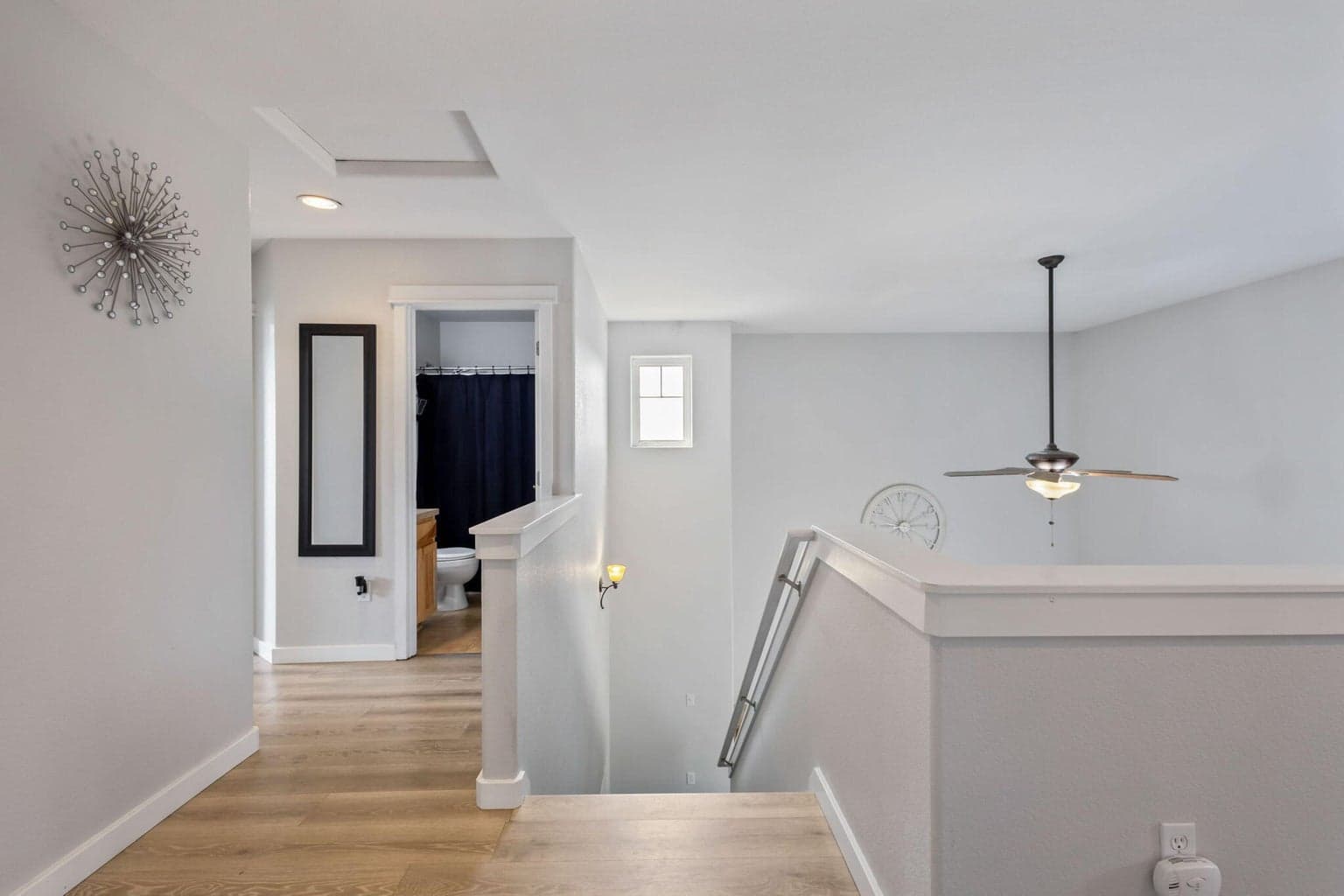 Photo of 558 SW Cedar Hill Drive 21 of 40