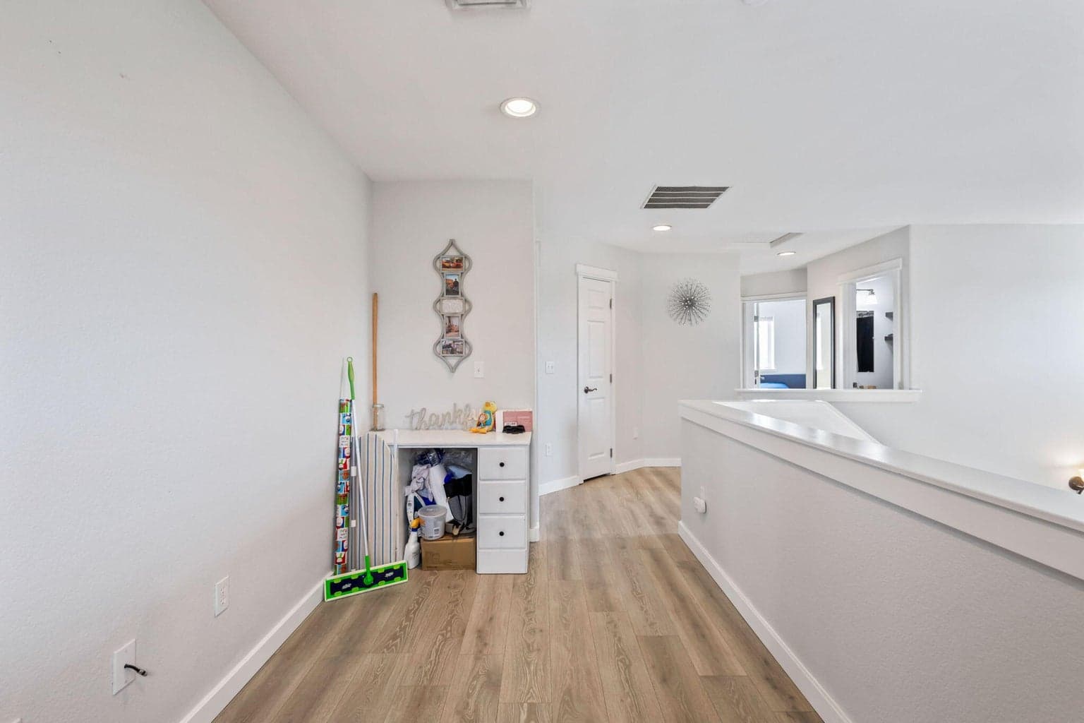 Photo of 558 SW Cedar Hill Drive 22 of 40