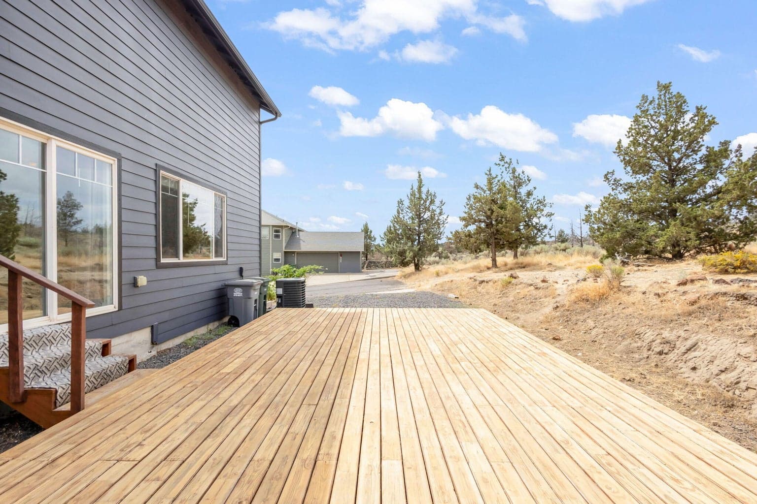 Photo of 558 SW Cedar Hill Drive 29 of 40