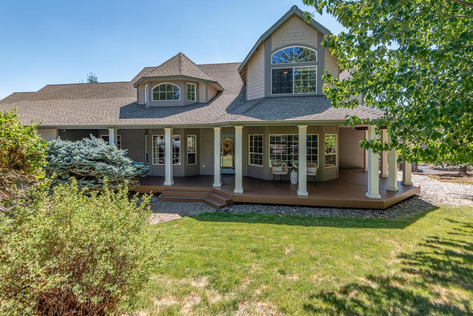 Photo of 3061 Jewell 3 of 38