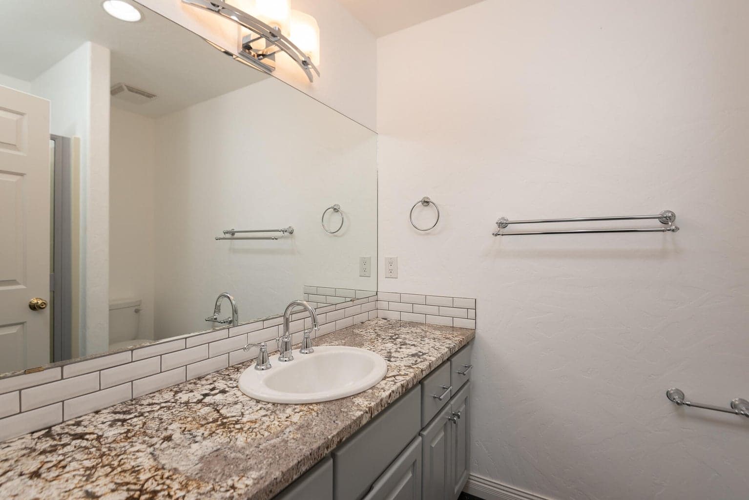 Photo of 3061 NW Jewell Way 28 of 38
