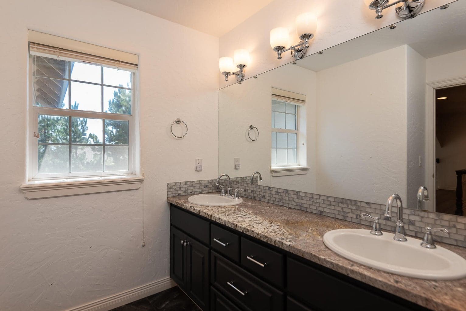 Photo of 3061 NW Jewell Way 31 of 38