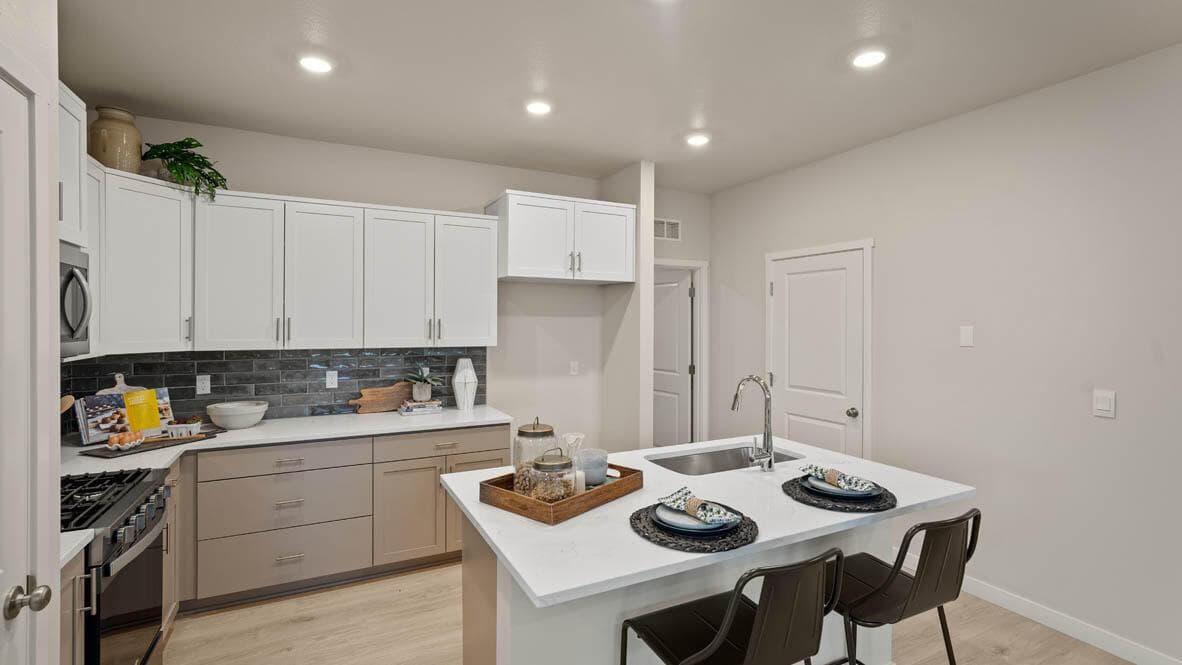 Photo of 21621 SE Fuji Drive 9 of 29