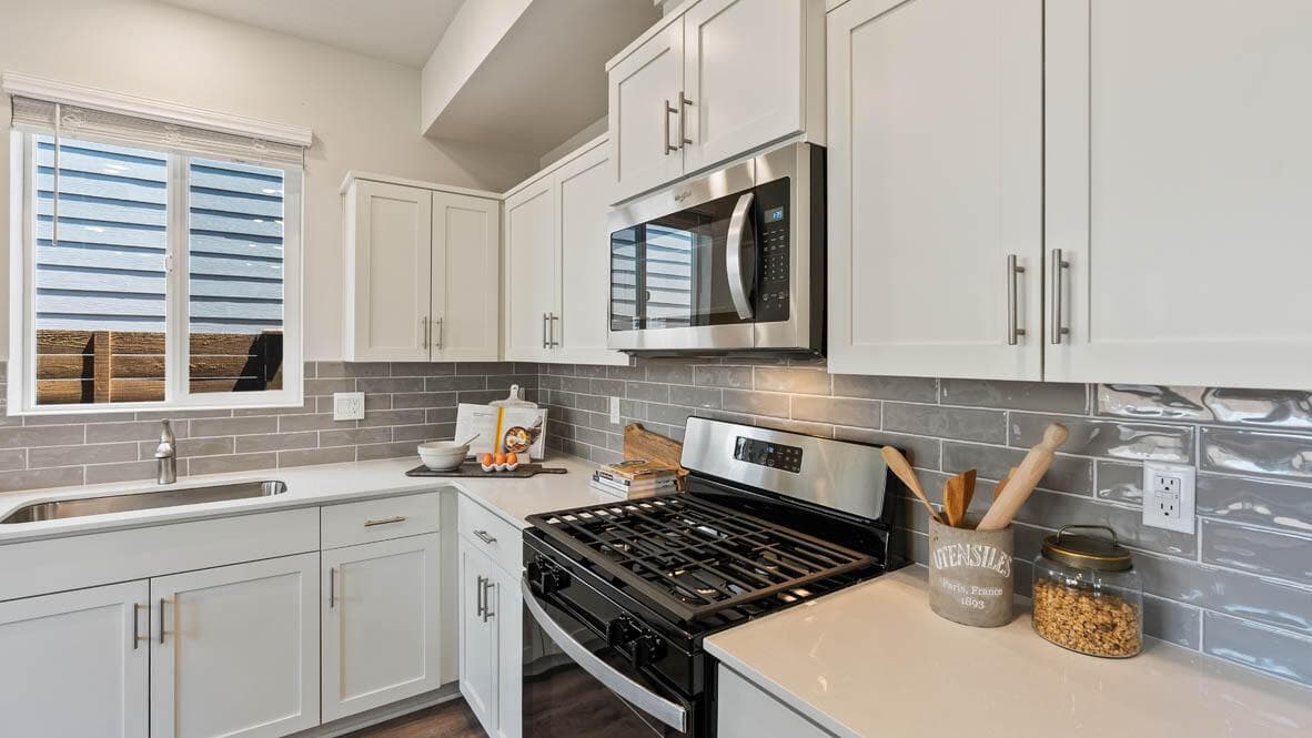 Photo of 61175 Splendor Lane 10 of 35