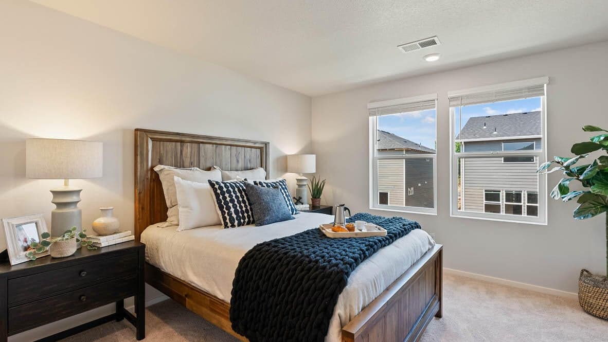 Photo of 61175 Splendor Lane 25 of 35