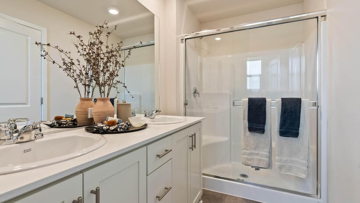 Photo of 61175 Splendor Lane 27 of 35