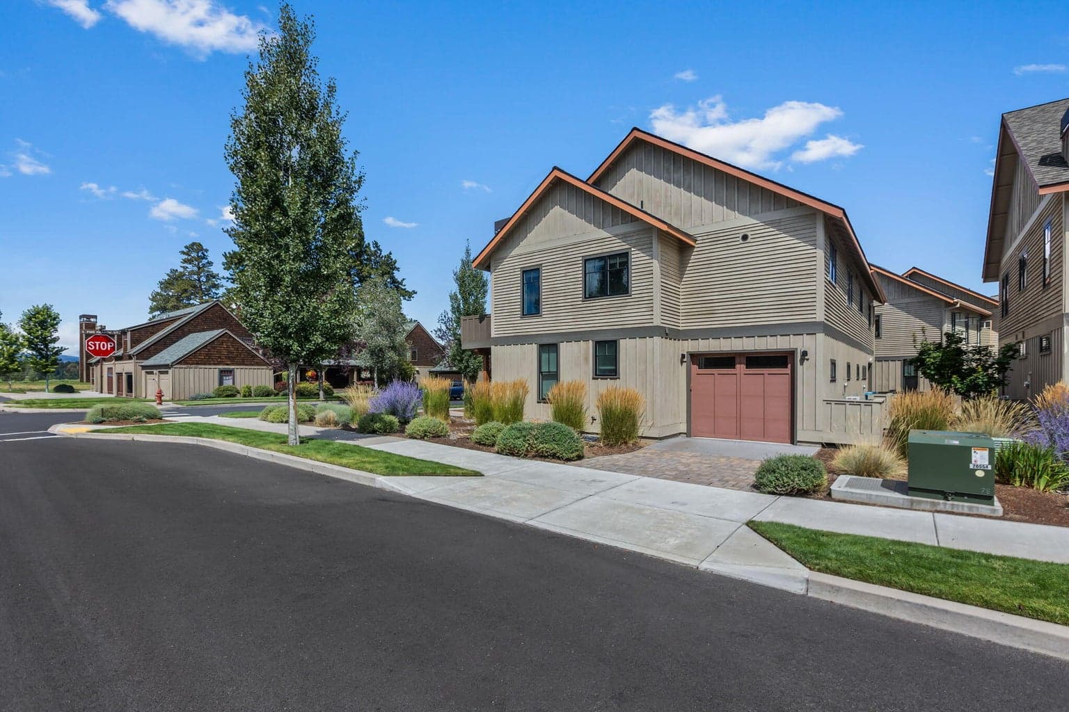 Photo of 390 Pine Meadow 2 of 33