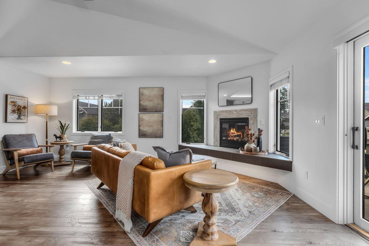 Photo of 390 S Pine Meadow Street 11 of 33