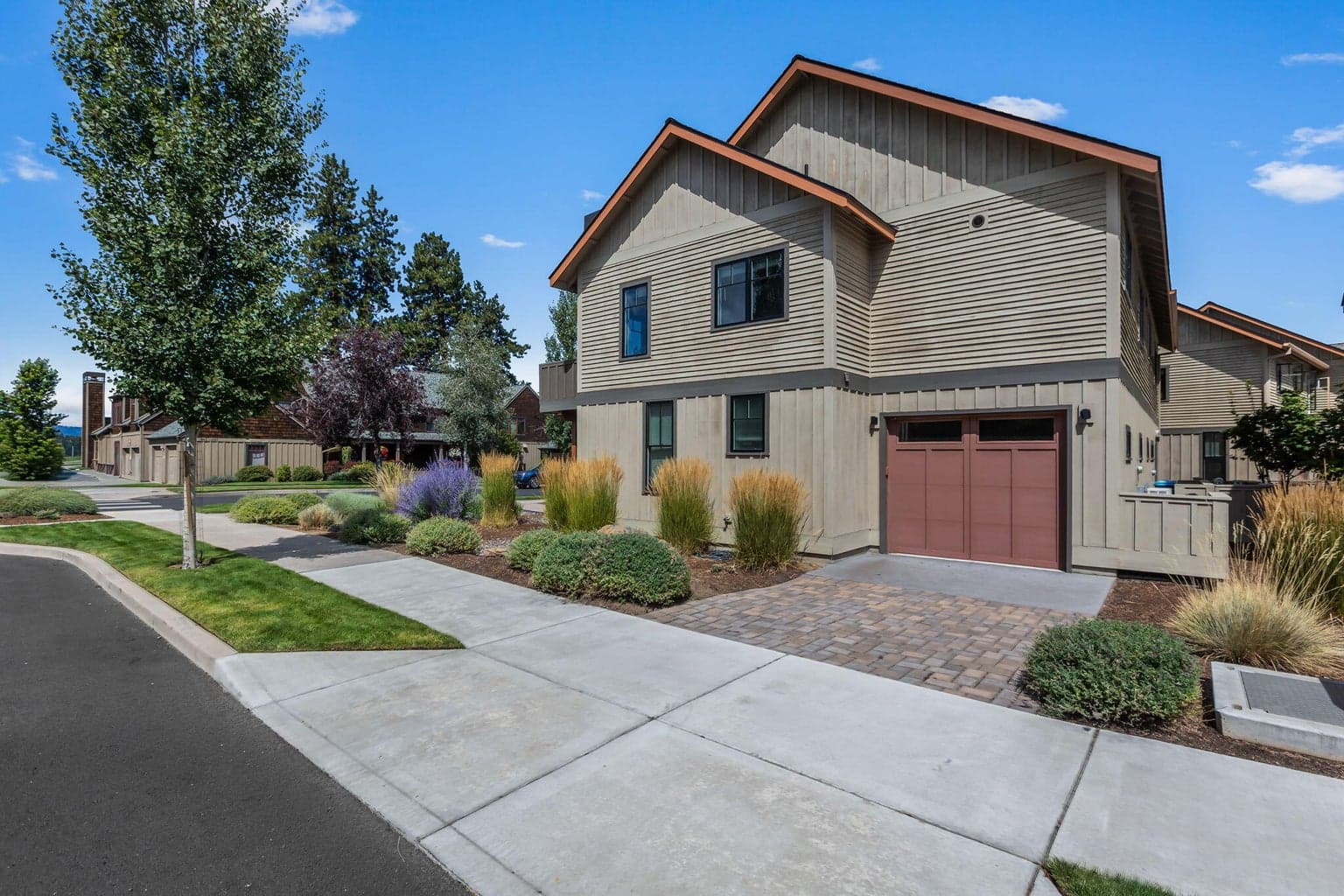 Photo of 390 S Pine Meadow Street 31 of 33