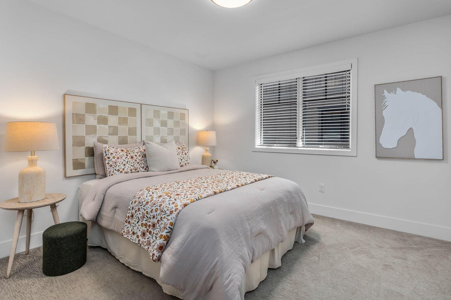 Photo of 390 S Pine Meadow Street 21 of 33