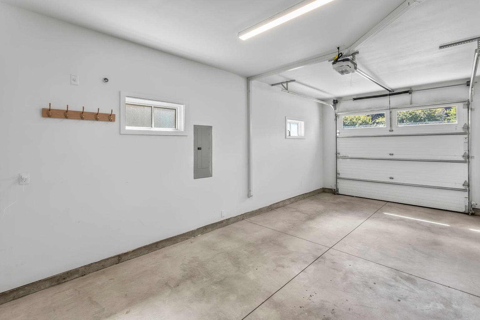 Photo of 390 S Pine Meadow Street 32 of 33