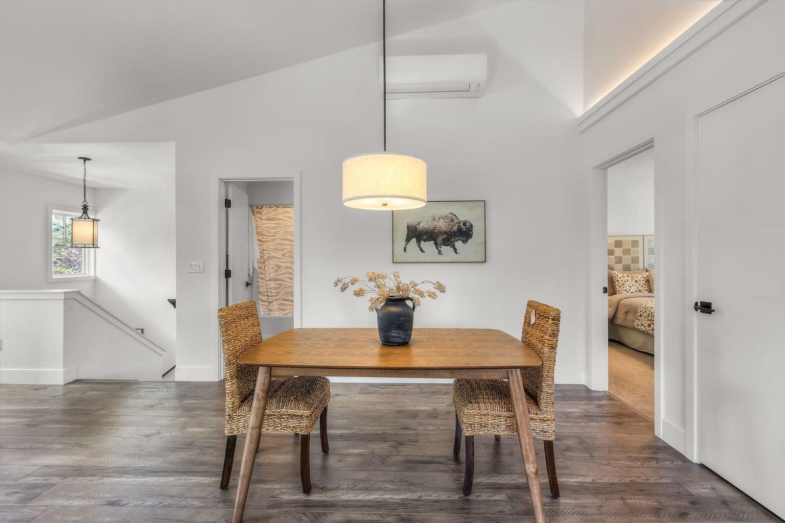 Photo of 390 S Pine Meadow Street 9 of 33