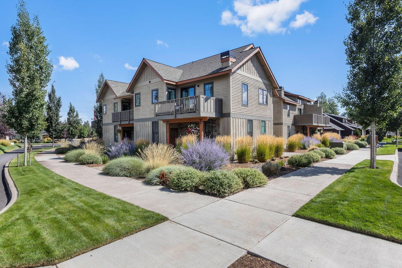 Photo of 390 Pine Meadow 1 of 33