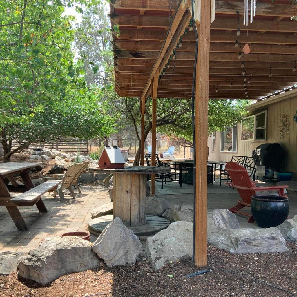 Photo of 2420 NW Helmholtz Way 37 of 49
