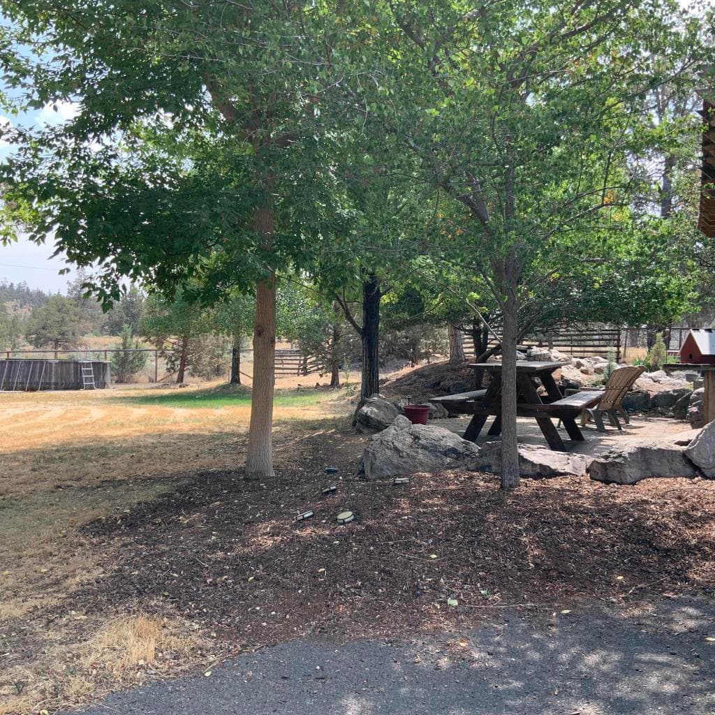 Photo of 2420 NW Helmholtz Way 38 of 49