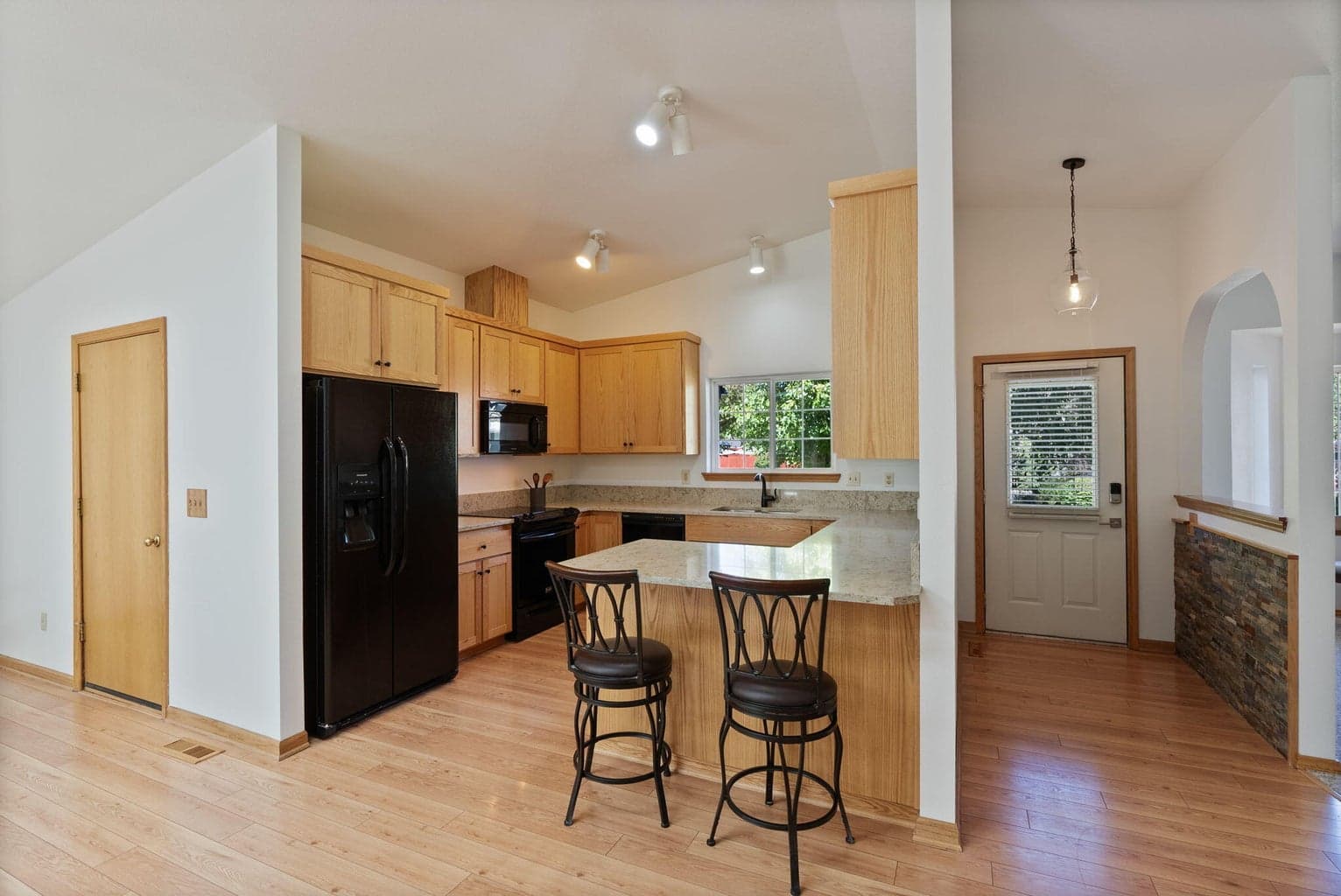 Photo of 1671 NE Meerkat Avenue 8 of 52