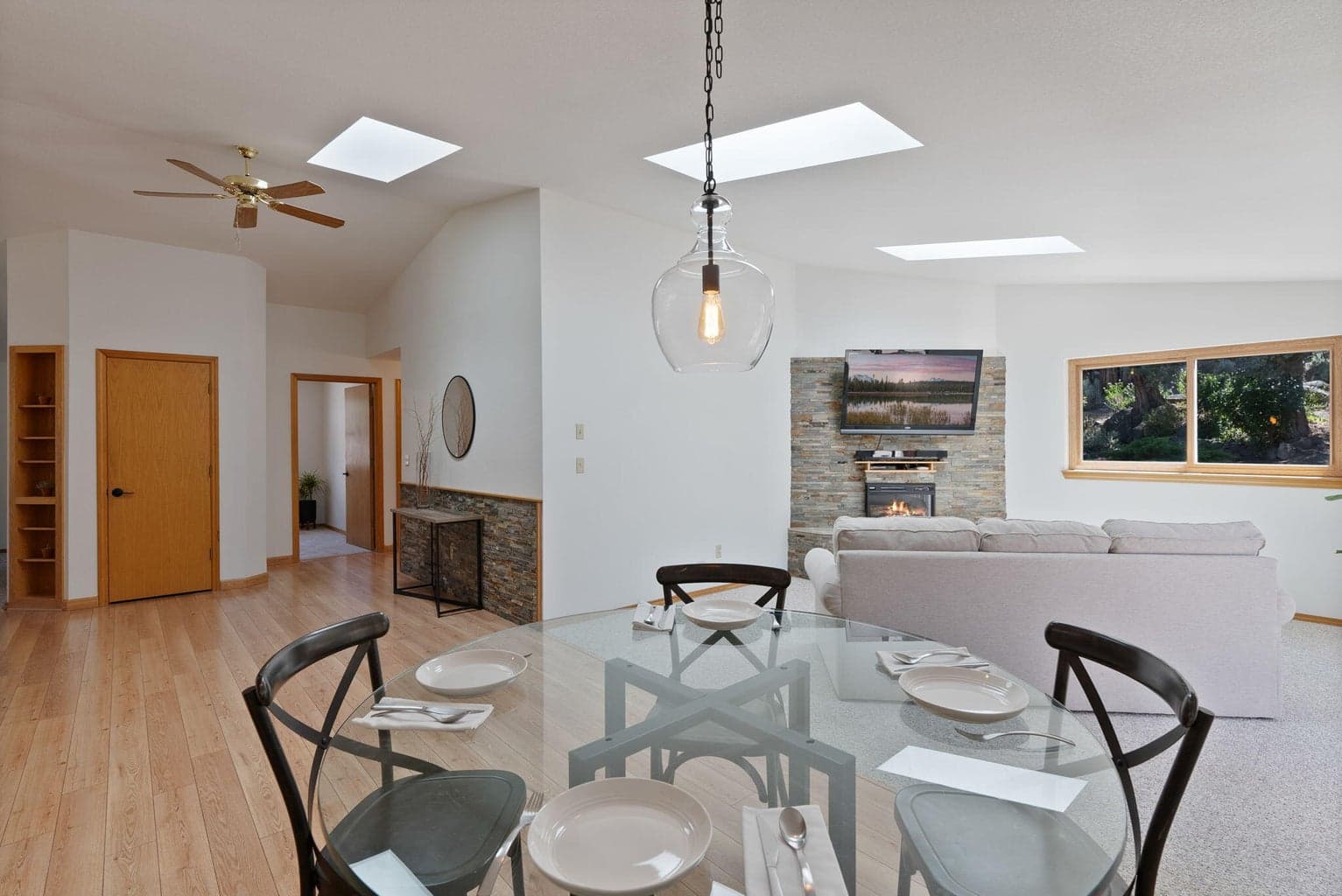 Photo of 1671 NE Meerkat Avenue 6 of 52