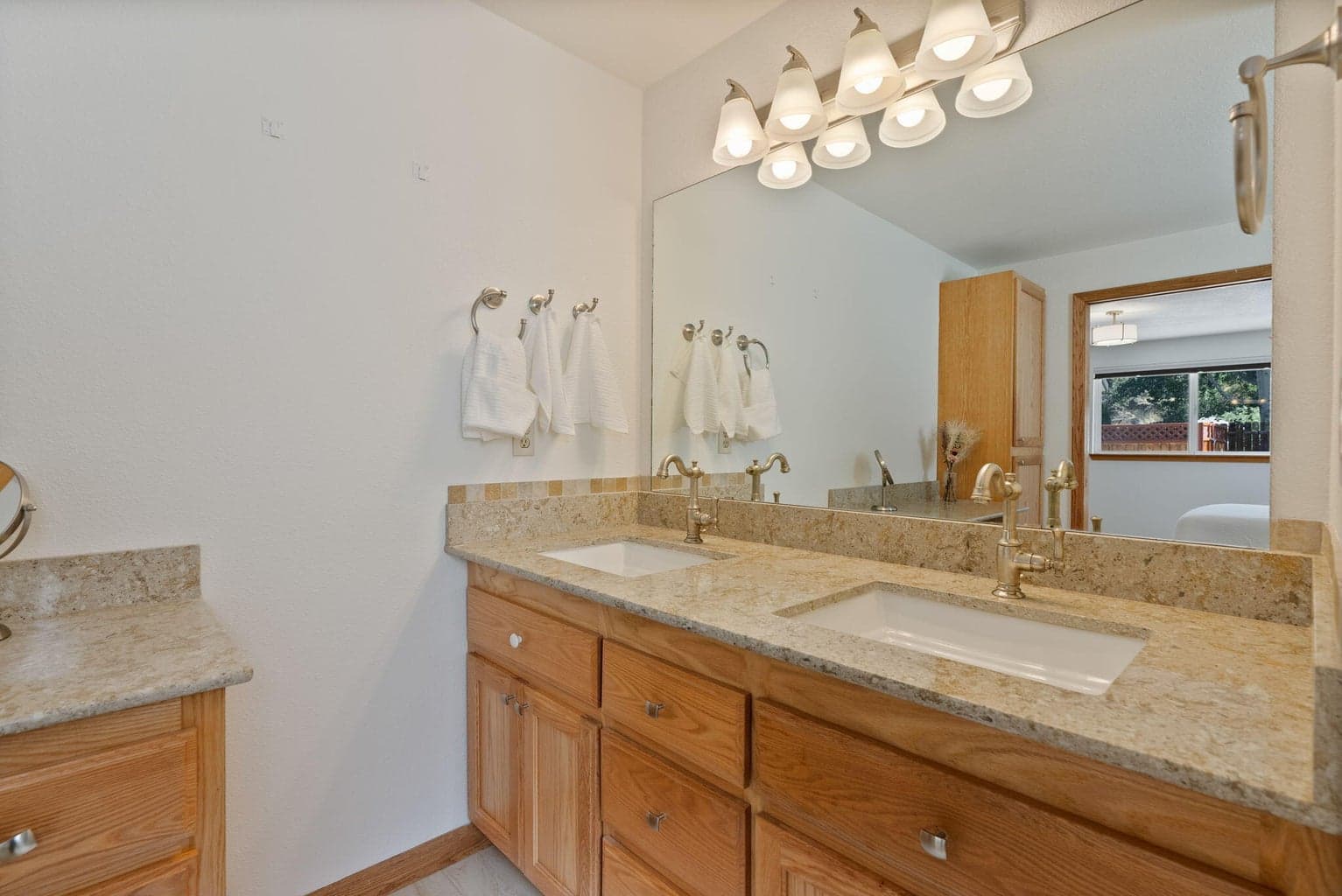 Photo of 1671 NE Meerkat Avenue 19 of 52