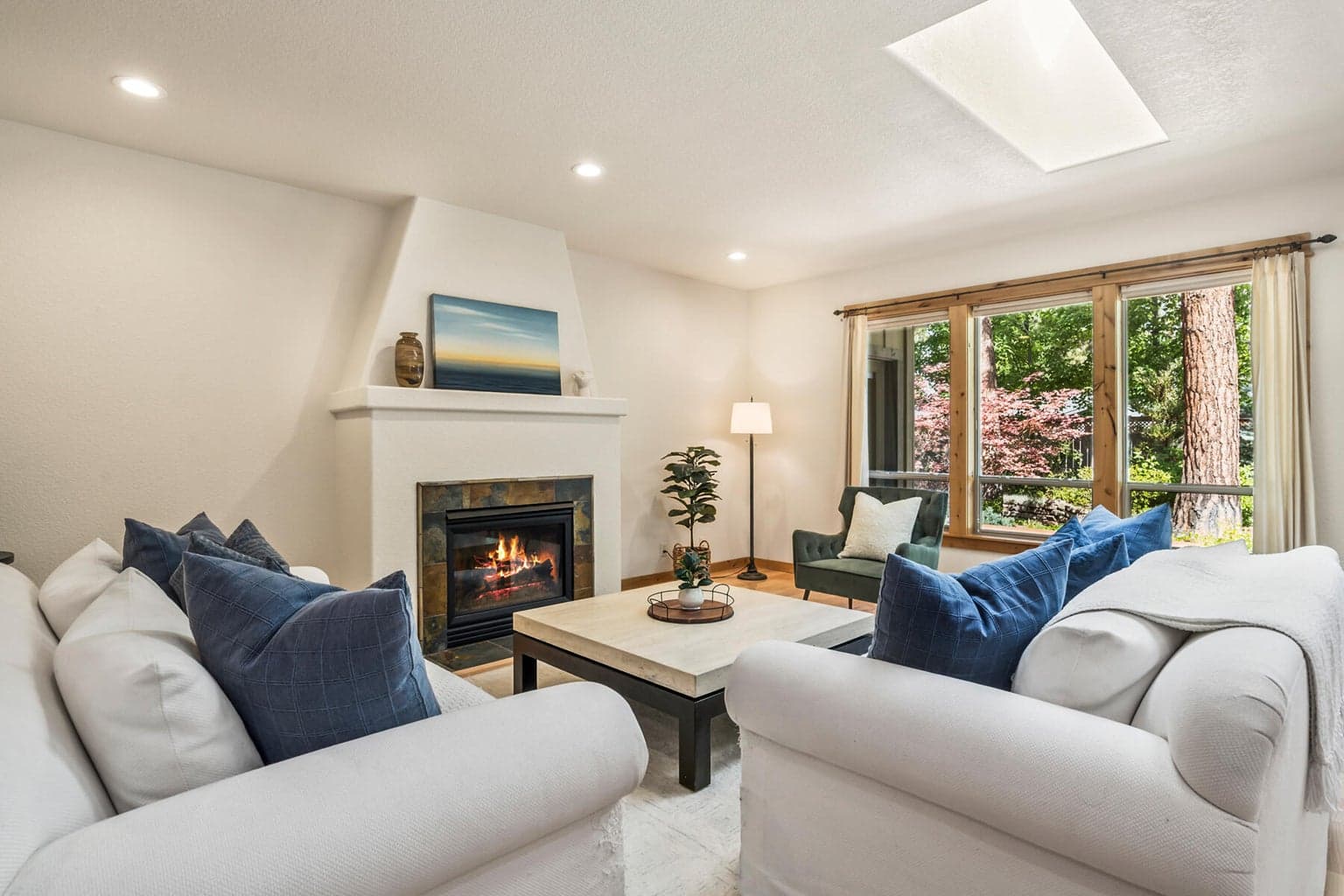 Gas fireplace