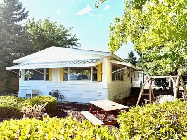 Photo of 701 Westmont 1 of 22