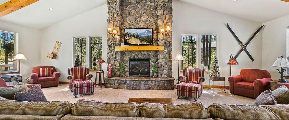 Crescent Creek Clubhouse