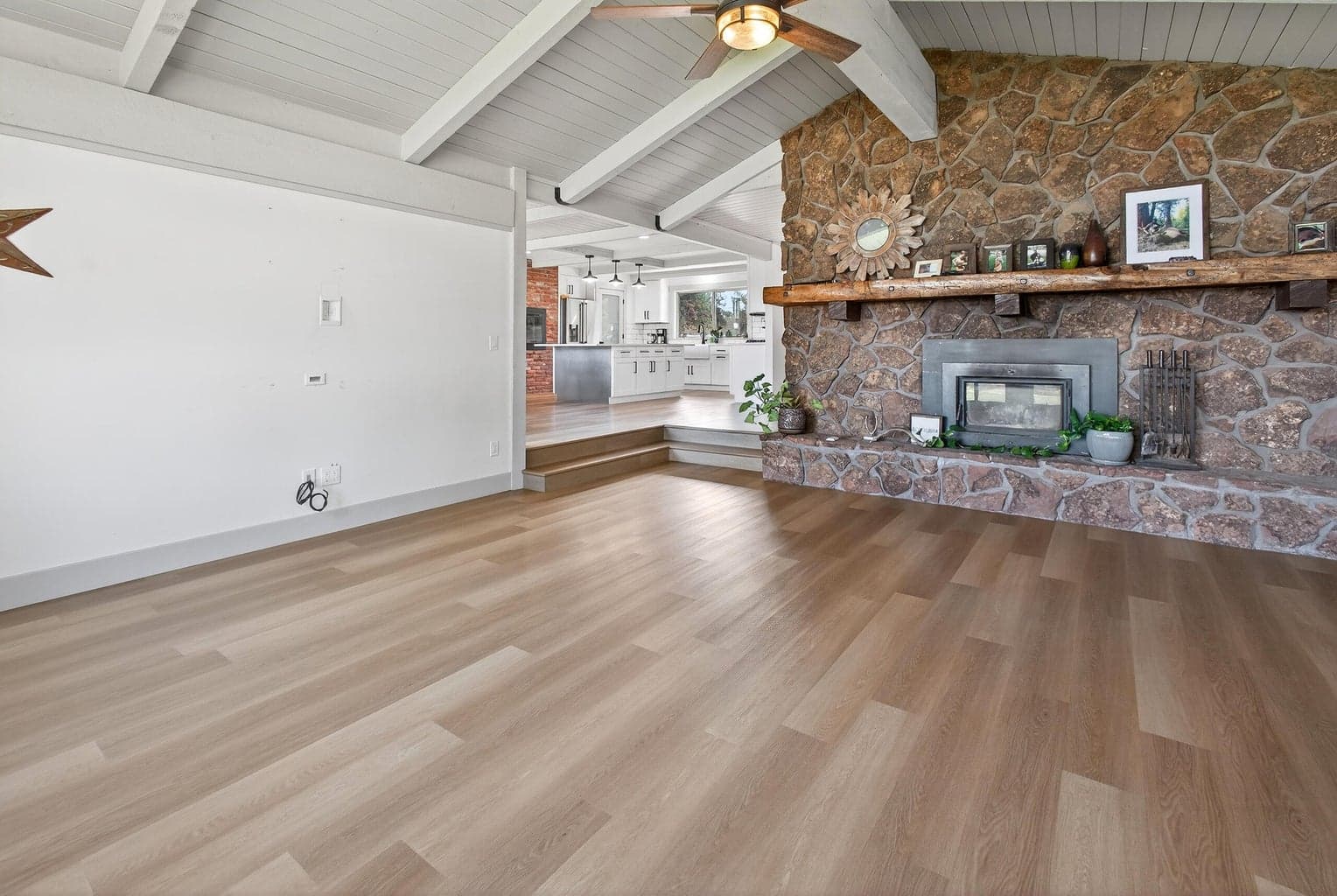 Photo of 4705 W Antler Avenue 7 of 42