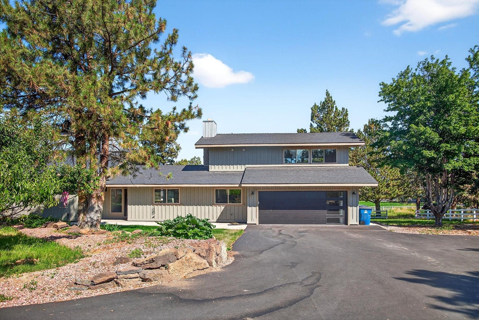 Photo of 4705 Antler 2 of 42