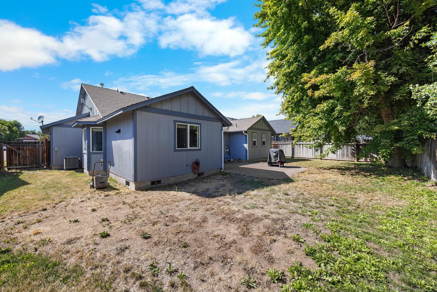 Photo of 202 NW 25th Street 17 of 18