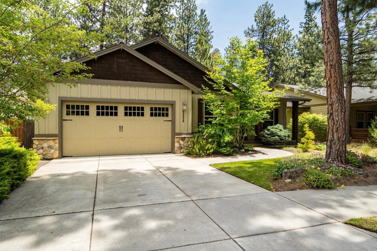 60836 Yellow Leaf Street | Bend