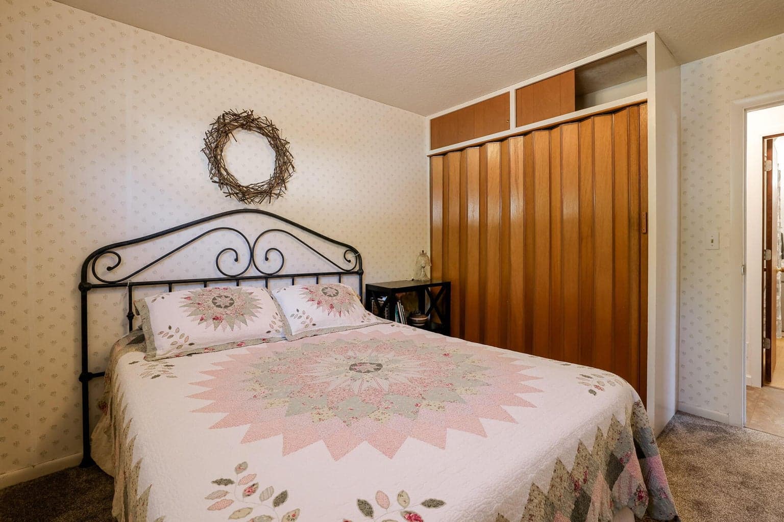 Photo of 955 NE Loper Avenue 26 of 43