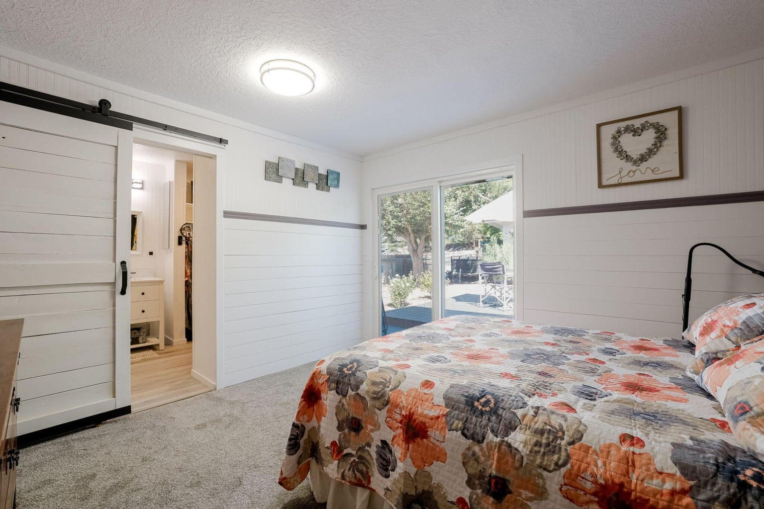 Photo of 955 NE Loper Avenue 21 of 43