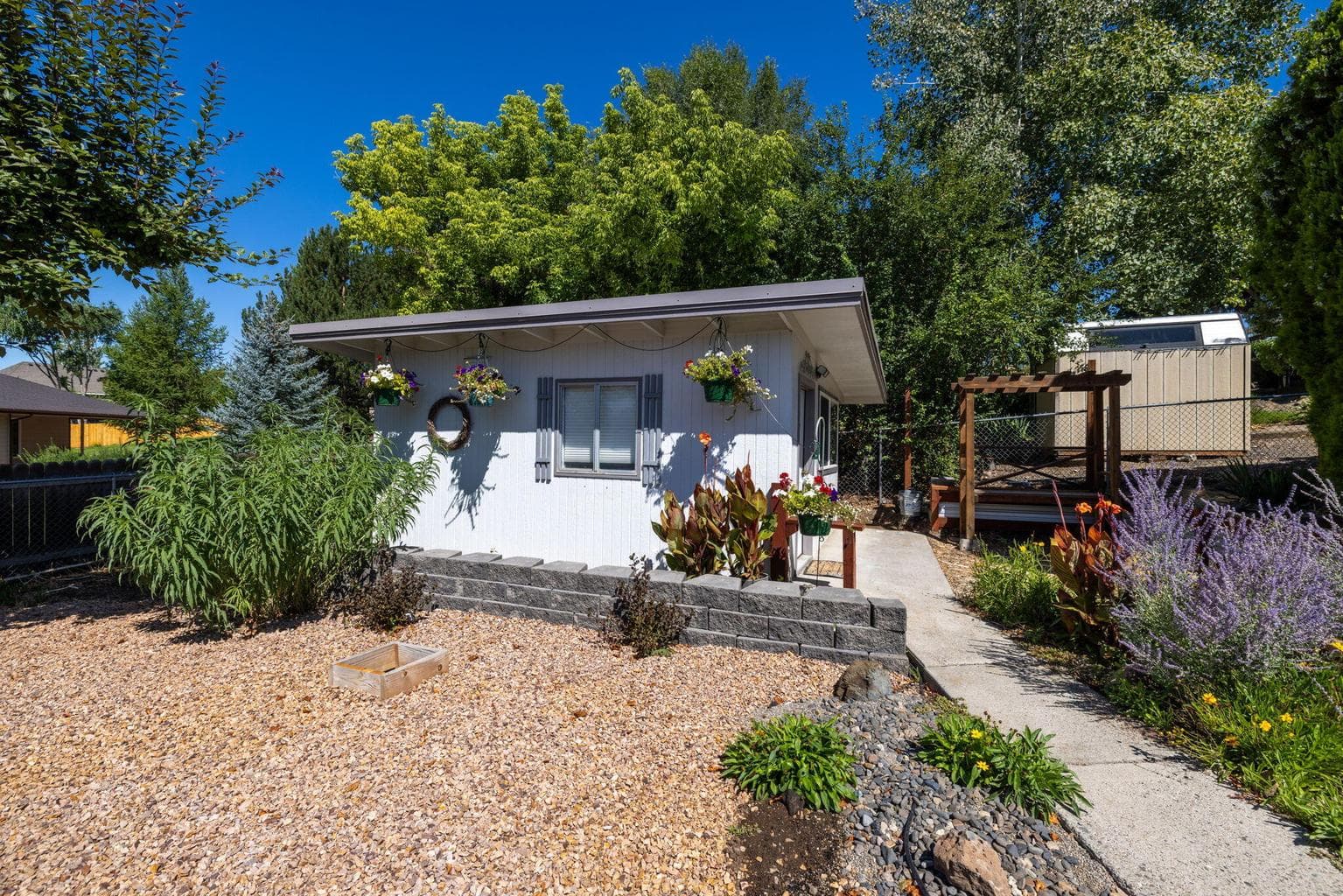 Photo of 955 NE Loper Avenue 34 of 43