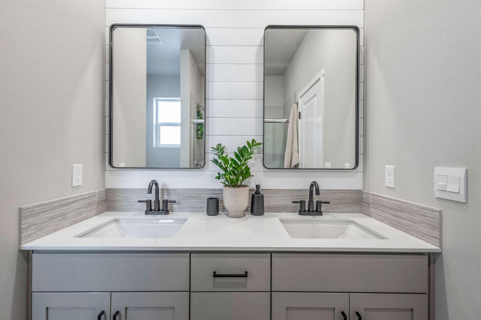 Photo of 20537 SE Byron Avenue 24 of 42