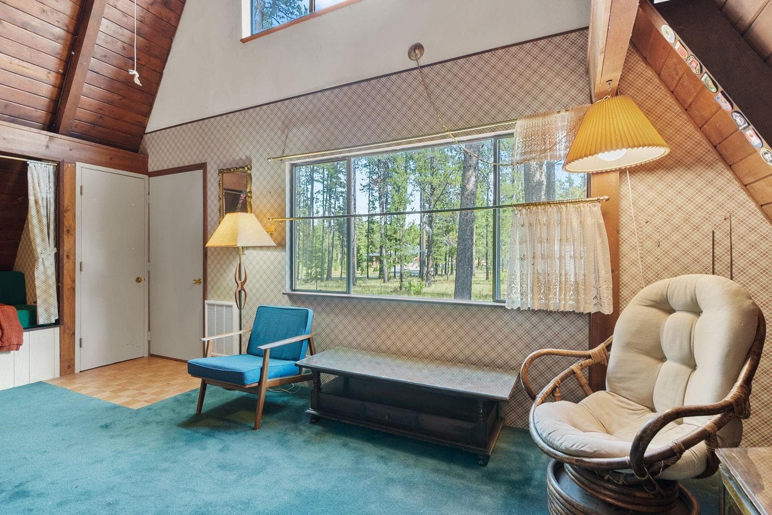 Photo of 15001 Fall River Drive 10 of 59