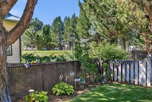 Photo of 3667 Bobby Jones Court 30 of 39
