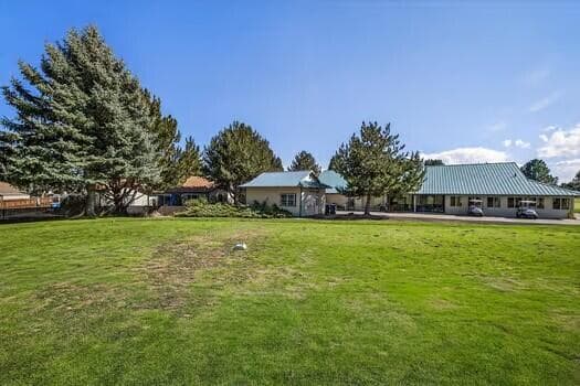 Photo of 3667 Bobby Jones Court 34 of 39