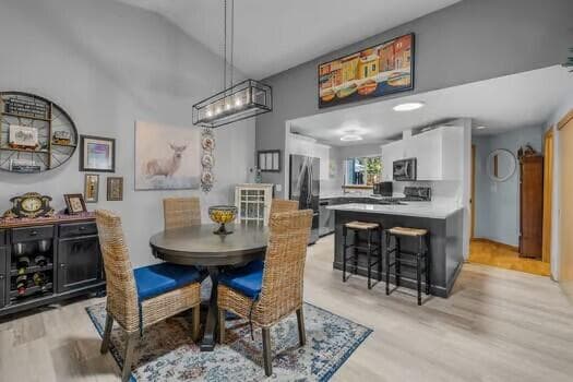 Photo of 3667 Bobby Jones Court 10 of 39