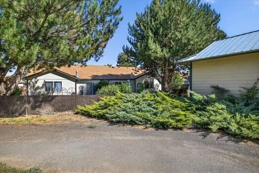 Photo of 3667 Bobby Jones Court 31 of 39
