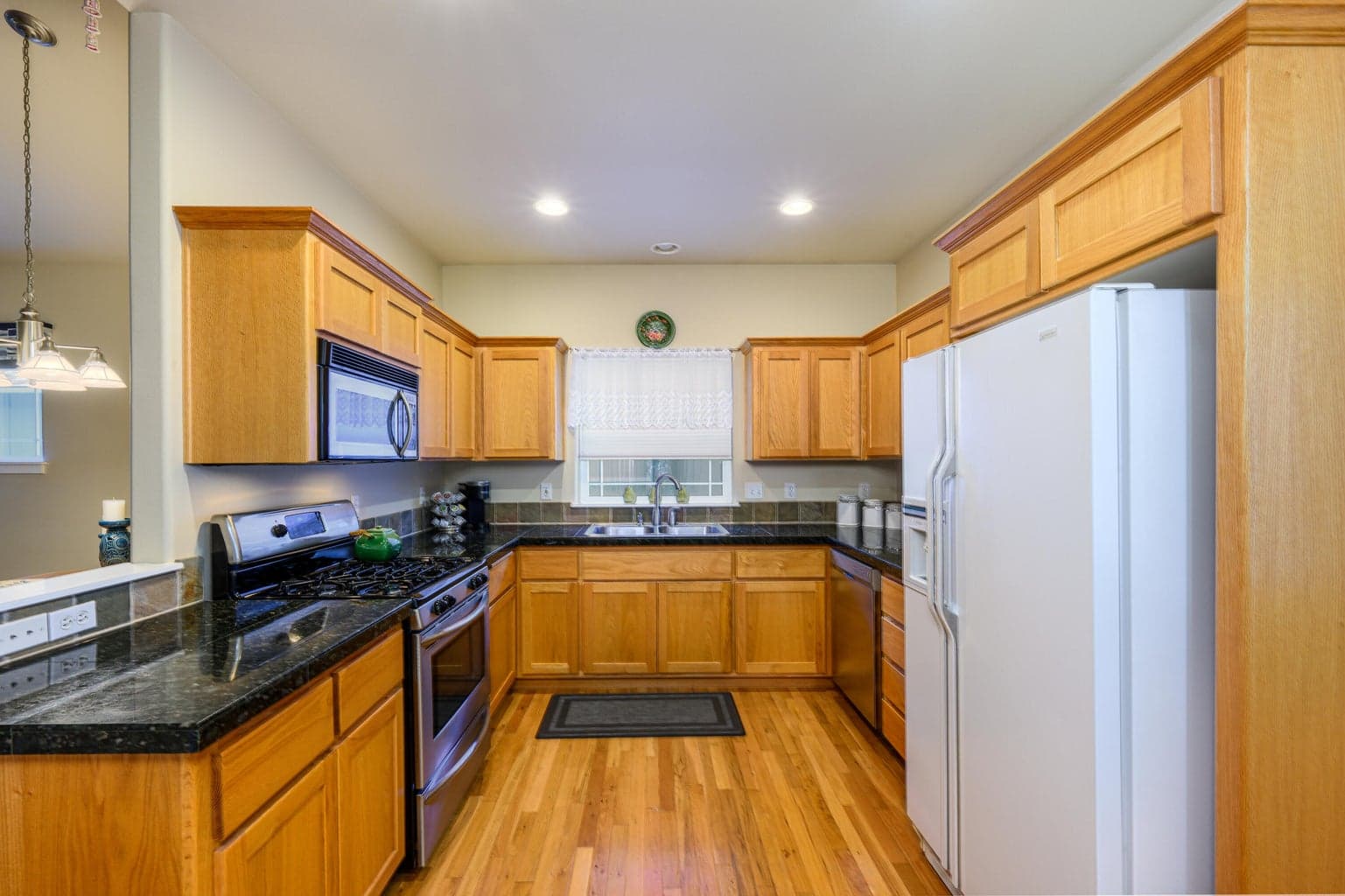 Photo of 62736 Larkview Road 6 of 20