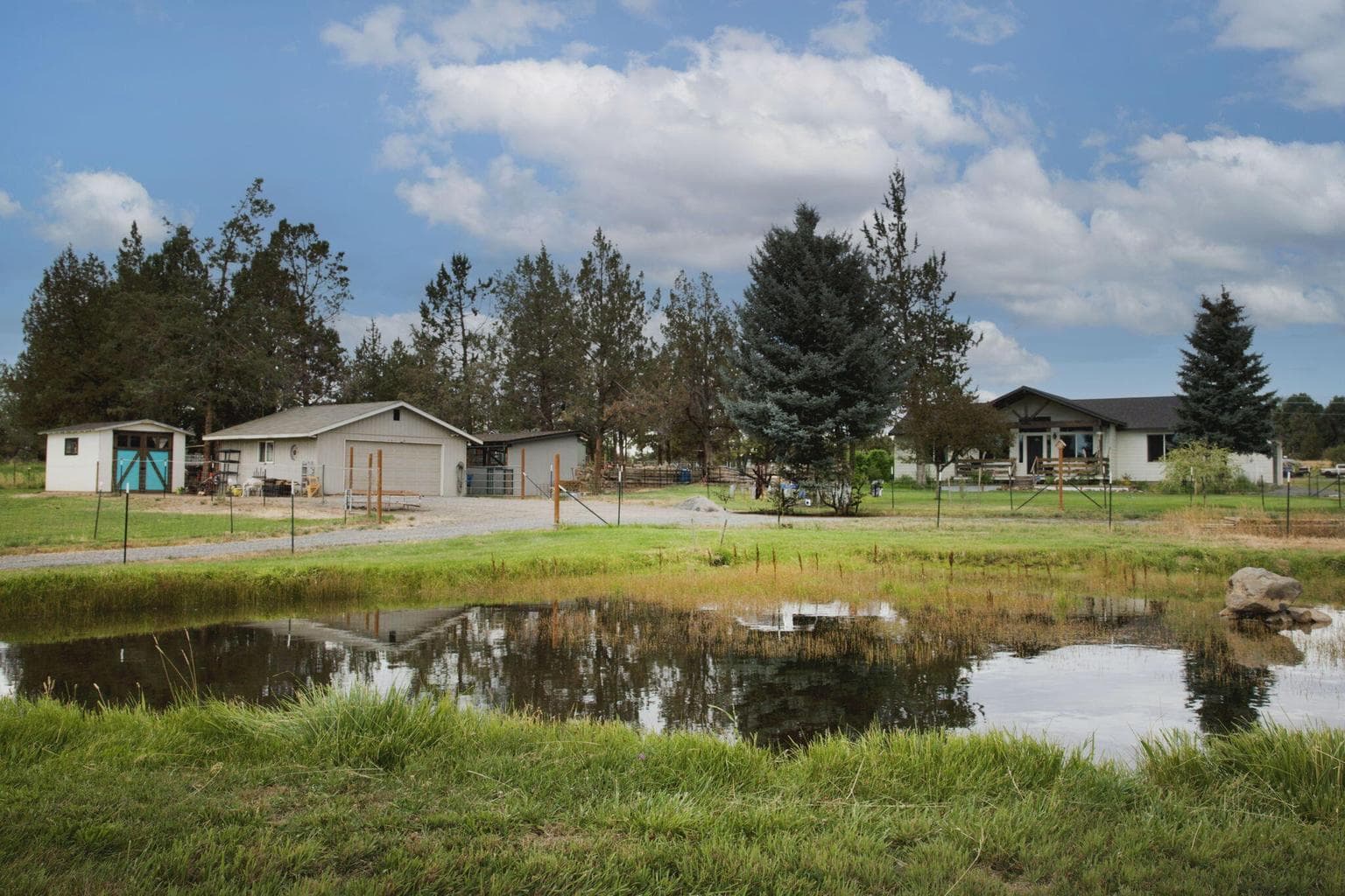 Photo of 64925 Valeview 1 of 29