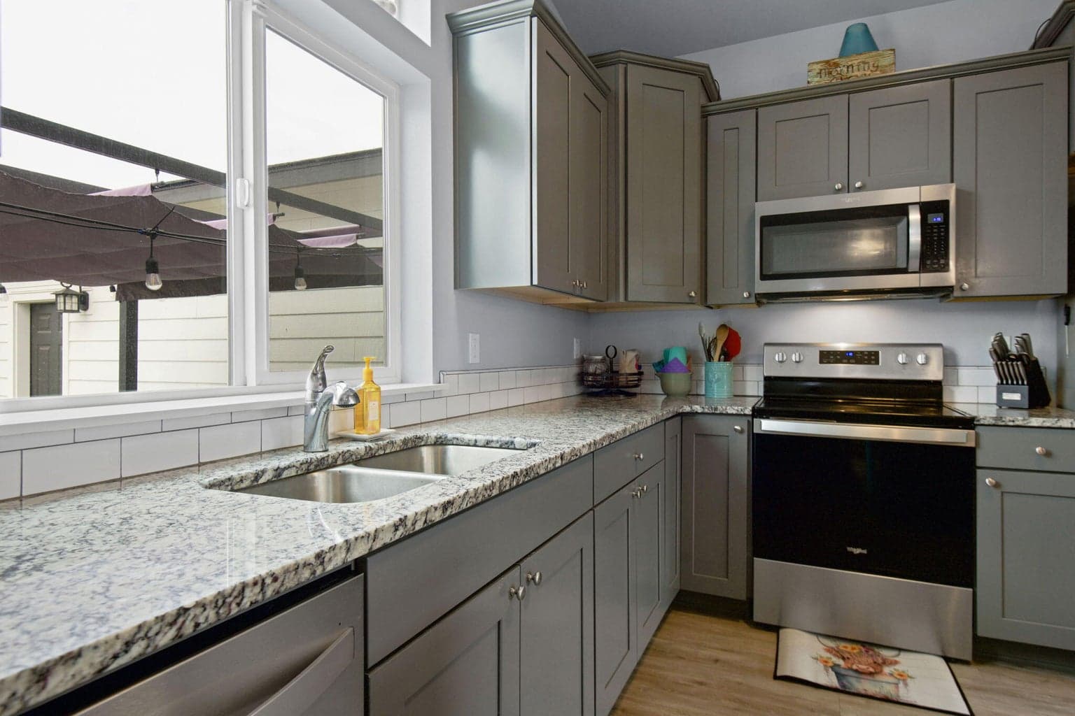 Photo of 64925 Valeview Drive 10 of 29