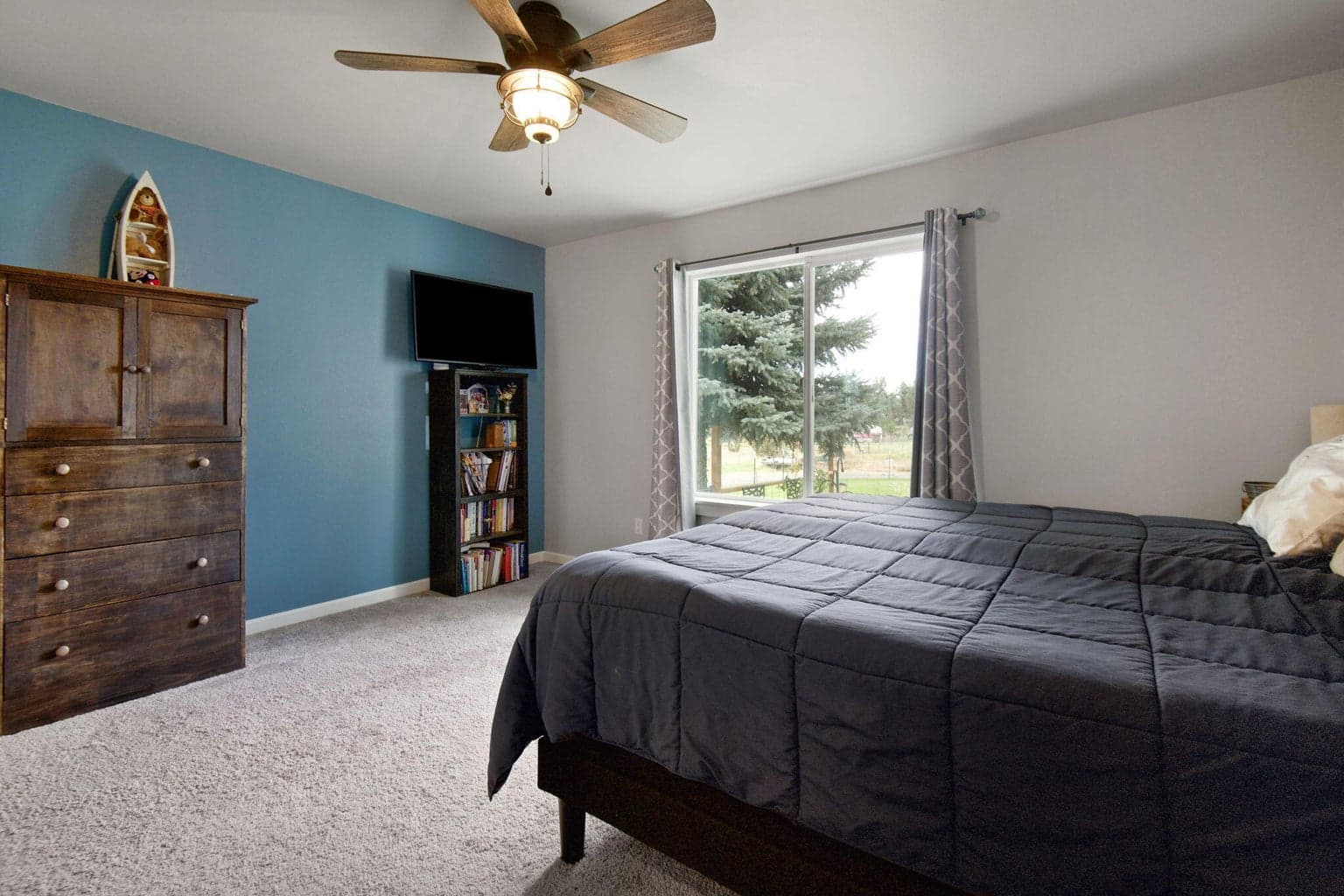 Photo of 64925 Valeview Drive 13 of 29
